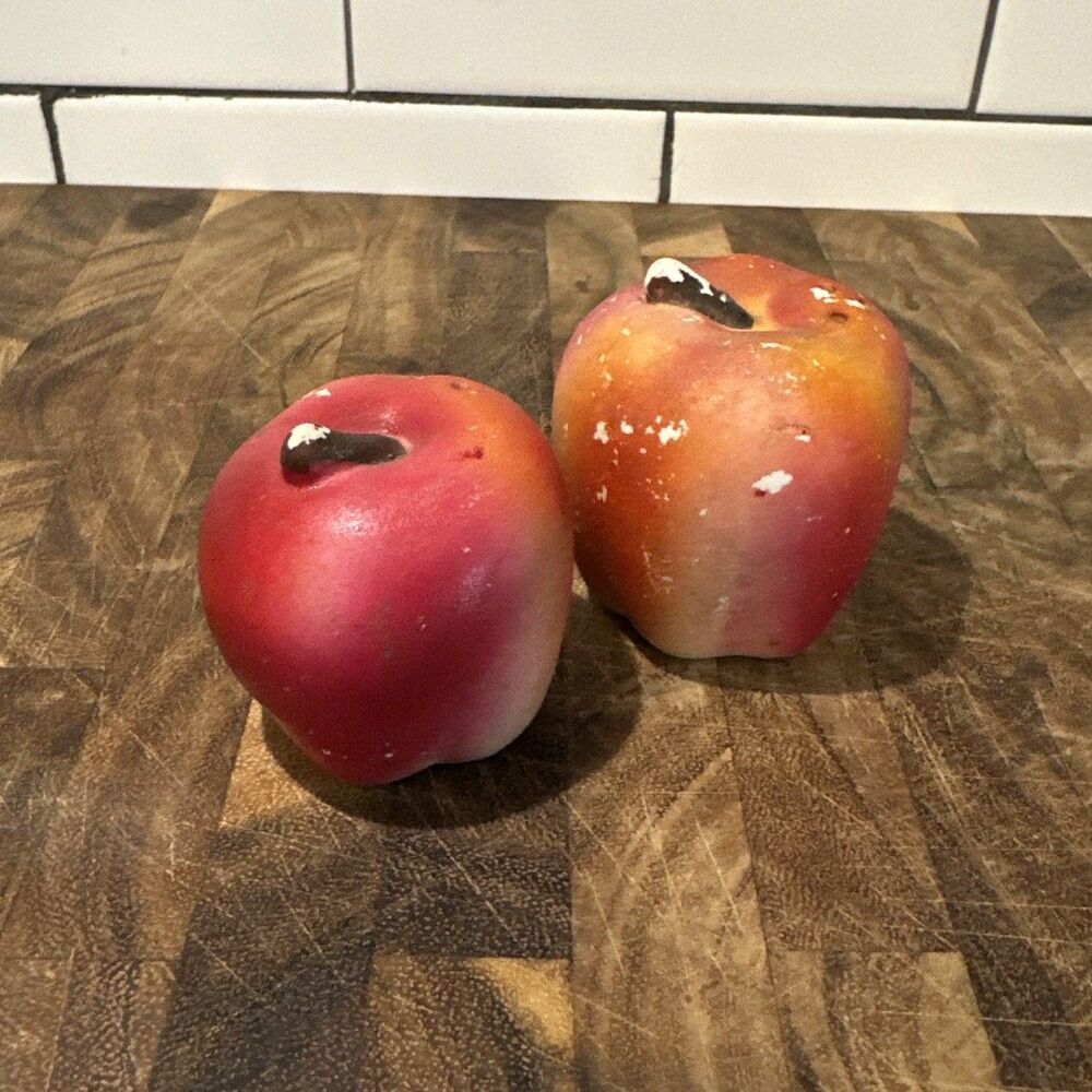 Vintage Unbranded Ceramic Red Apple Salt and Pepper Shakers Set